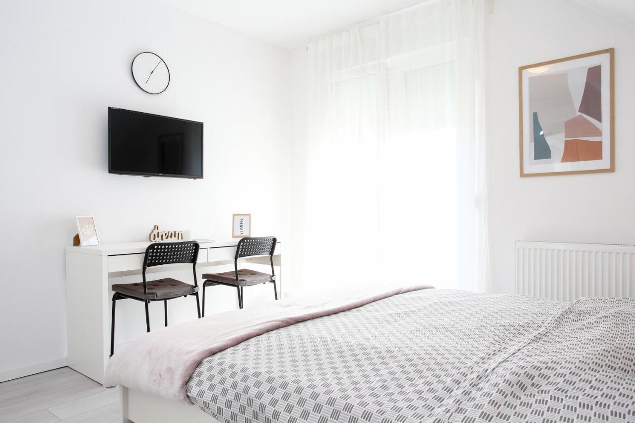 White Rooms Arena Zagreb Extérieur photo